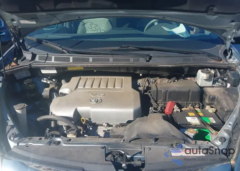 2010 Toyota Sienna Le z USA, uszkodzony, nr VIN 5TDJK4CC7AS030817